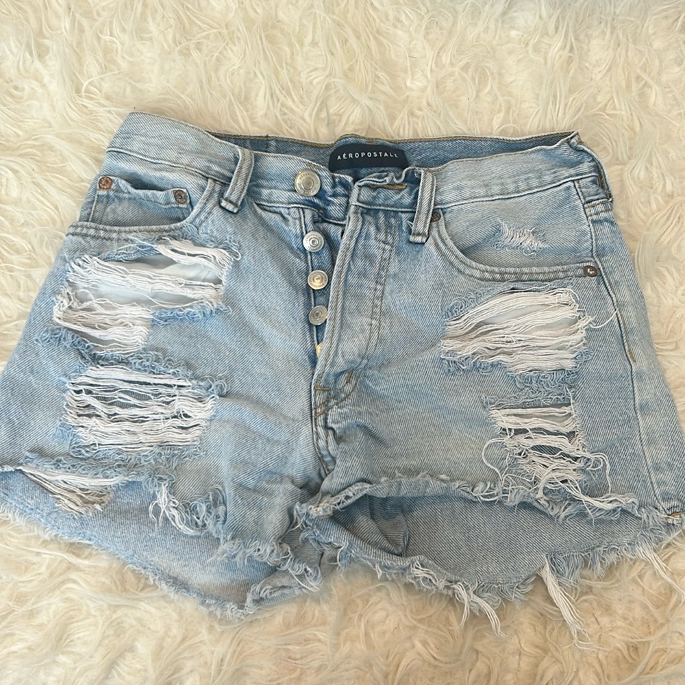 Aeropostale Light Wash Buttoned Jean Shorts 🩵